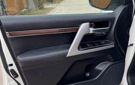 Toyota Land Cruiser 200, 2015 год, 4 785 000 рублей, 6 фотография