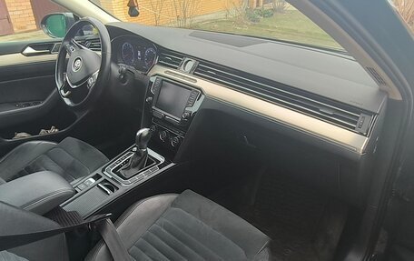Volkswagen Passat B8 рестайлинг, 2016 год, 2 500 000 рублей, 9 фотография