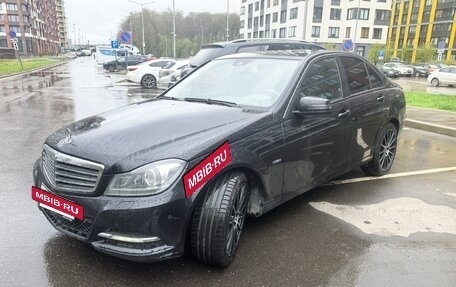 Mercedes-Benz C-Класс, 2011 год, 1 300 000 рублей, 2 фотография