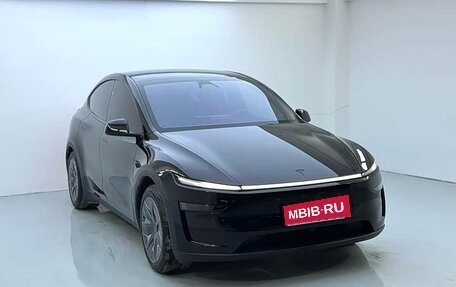 Tesla Model Y I, 2025 год, 7 740 000 рублей, 1 фотография