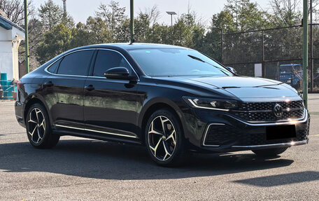 Volkswagen Passat B8 рестайлинг, 2023 год, 2 450 000 рублей, 2 фотография