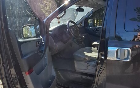 Hyundai Grand Starex Grand Starex I рестайлинг 2, 2011 год, 1 350 000 рублей, 8 фотография