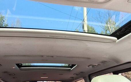 Hyundai Grand Starex Grand Starex I рестайлинг 2, 2011 год, 1 350 000 рублей, 17 фотография