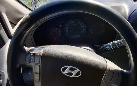 Hyundai Grand Starex Grand Starex I рестайлинг 2, 2011 год, 1 350 000 рублей, 12 фотография