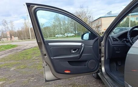 Renault Laguna III рестайлинг, 2008 год, 750 000 рублей, 14 фотография