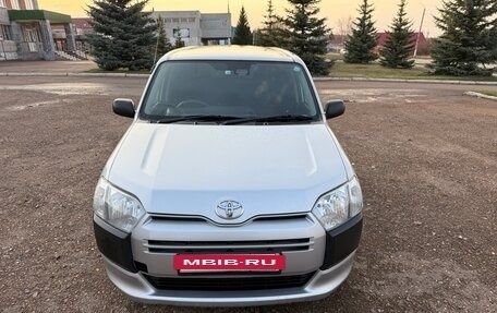 Toyota Probox I, 2018 год, 850 000 рублей, 4 фотография
