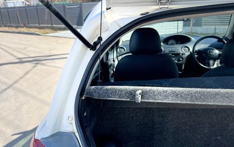 Toyota Vitz, 2004 год, 389 000 рублей, 19 фотография