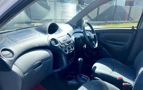 Toyota Vitz, 2004 год, 389 000 рублей, 14 фотография