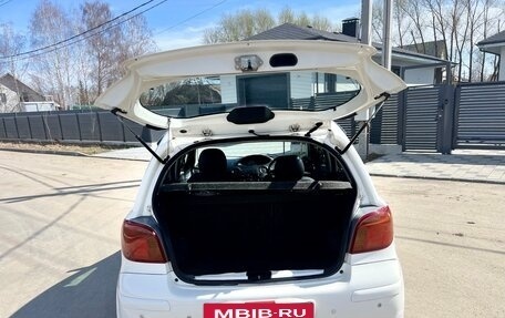 Toyota Vitz, 2004 год, 389 000 рублей, 17 фотография