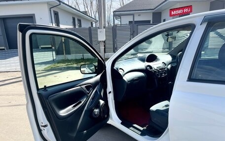 Toyota Vitz, 2004 год, 389 000 рублей, 16 фотография
