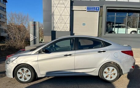 Hyundai Solaris II рестайлинг, 2014 год, 672 000 рублей, 2 фотография