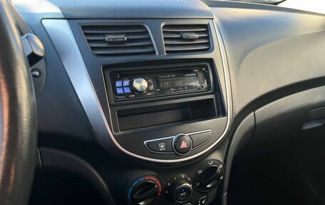 Hyundai Solaris II рестайлинг, 2014 год, 672 000 рублей, 12 фотография