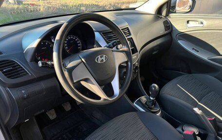 Hyundai Solaris II рестайлинг, 2014 год, 672 000 рублей, 10 фотография