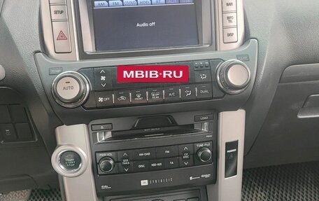 Toyota Land Cruiser Prado 150 рестайлинг 2, 2013 год, 2 600 000 рублей, 13 фотография