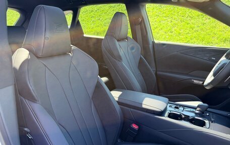 Lexus RX IV рестайлинг, 2025 год, 11 500 000 рублей, 5 фотография