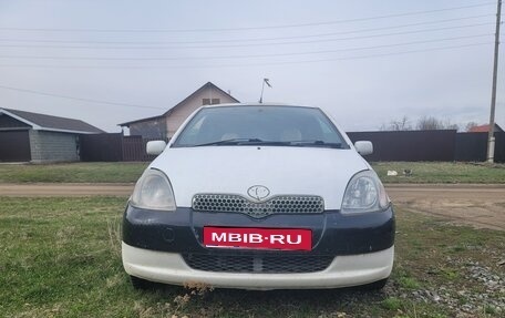 Toyota Vitz, 1999 год, 300 000 рублей, 1 фотография
