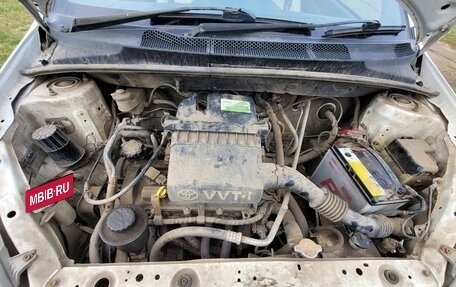 Toyota Vitz, 1999 год, 300 000 рублей, 21 фотография