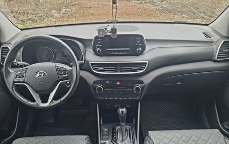 Hyundai Tucson III, 2018 год, 1 850 000 рублей, 15 фотография