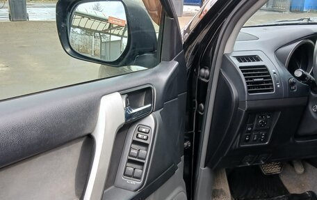 Toyota Land Cruiser Prado 150 рестайлинг 2, 2010 год, 2 550 000 рублей, 12 фотография