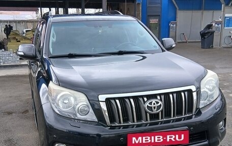 Toyota Land Cruiser Prado 150 рестайлинг 2, 2010 год, 2 550 000 рублей, 3 фотография