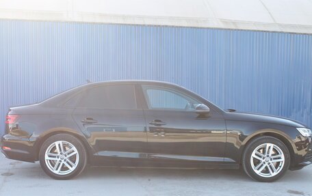 Audi A4, 2019 год, 2 700 000 рублей, 6 фотография