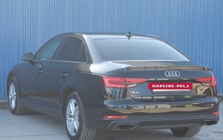 Audi A4, 2019 год, 2 700 000 рублей, 5 фотография