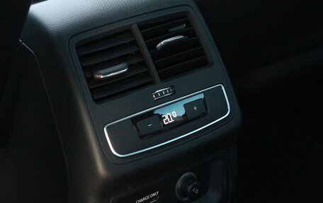 Audi A4, 2019 год, 2 700 000 рублей, 17 фотография