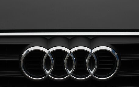 Audi A4, 2019 год, 2 700 000 рублей, 23 фотография