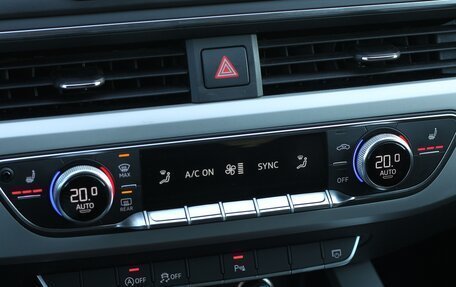 Audi A4, 2019 год, 2 700 000 рублей, 18 фотография