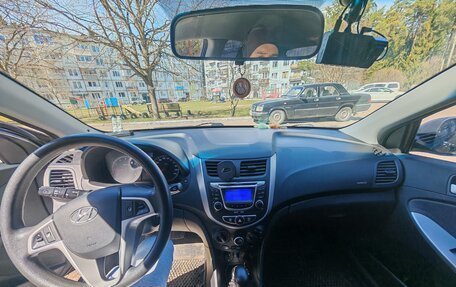 Hyundai Solaris II рестайлинг, 2012 год, 825 000 рублей, 7 фотография