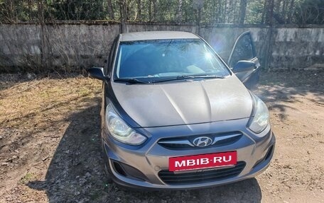 Hyundai Solaris II рестайлинг, 2012 год, 825 000 рублей, 12 фотография