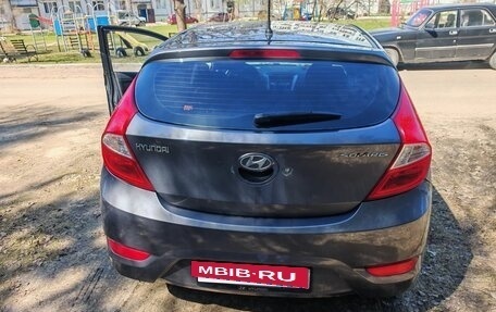 Hyundai Solaris II рестайлинг, 2012 год, 825 000 рублей, 17 фотография