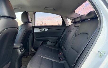 KIA K3, 2020 год, 2 350 000 рублей, 28 фотография