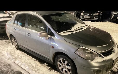 Nissan Tiida, 2011 год, 650 000 рублей, 2 фотография