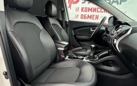 Hyundai ix35 I рестайлинг, 2013 год, 1 200 000 рублей, 20 фотография