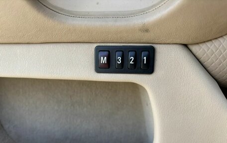 BMW 5 серия, 2002 год, 719 000 рублей, 16 фотография