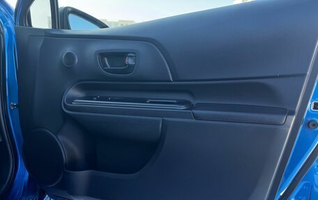 Toyota Prius c I, 2016 год, 1 570 000 рублей, 13 фотография