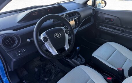 Toyota Prius c I, 2016 год, 1 570 000 рублей, 10 фотография