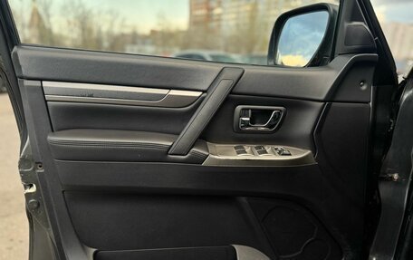 Mitsubishi Pajero IV, 2012 год, 2 390 000 рублей, 10 фотография