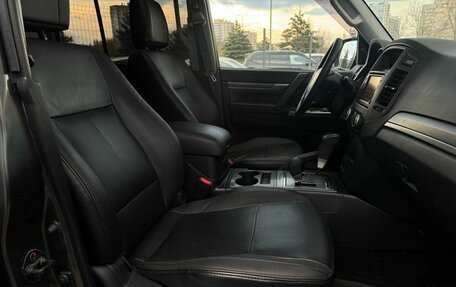 Mitsubishi Pajero IV, 2012 год, 2 390 000 рублей, 16 фотография