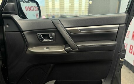 Mitsubishi Pajero IV, 2012 год, 2 390 000 рублей, 17 фотография