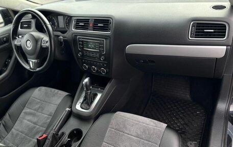 Volkswagen Jetta VI, 2013 год, 979 000 рублей, 19 фотография
