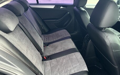 Volkswagen Jetta VI, 2013 год, 979 000 рублей, 17 фотография