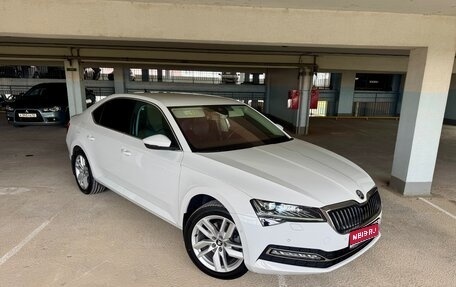 Skoda Superb III рестайлинг, 2019 год, 3 590 000 рублей, 1 фотография