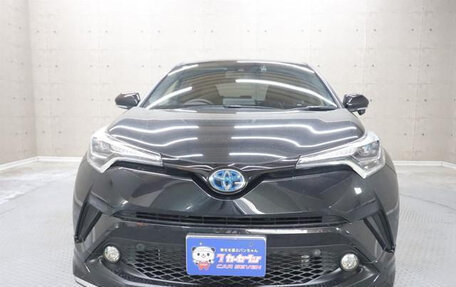 Toyota C-HR I рестайлинг, 2018 год, 1 560 000 рублей, 1 фотография