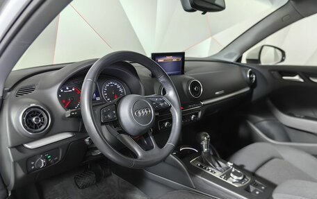 Audi A3, 2018 год, 2 660 000 рублей, 19 фотография