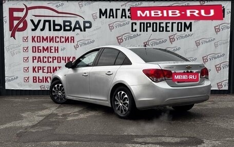Chevrolet Cruze II, 2010 год, 660 000 рублей, 4 фотография