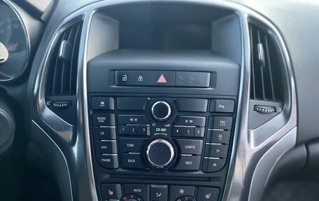 Opel Astra J, 2011 год, 870 000 рублей, 8 фотография