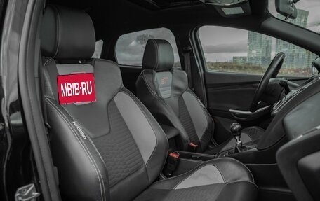 Ford Focus ST III, 2018 год, 1 900 000 рублей, 7 фотография