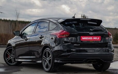 Ford Focus ST III, 2018 год, 1 900 000 рублей, 3 фотография